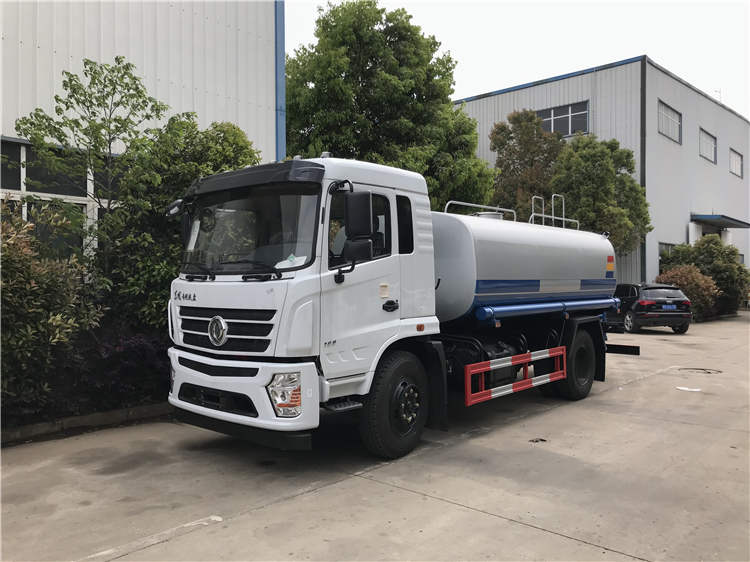 13方东风D3S洒水车(国VI）