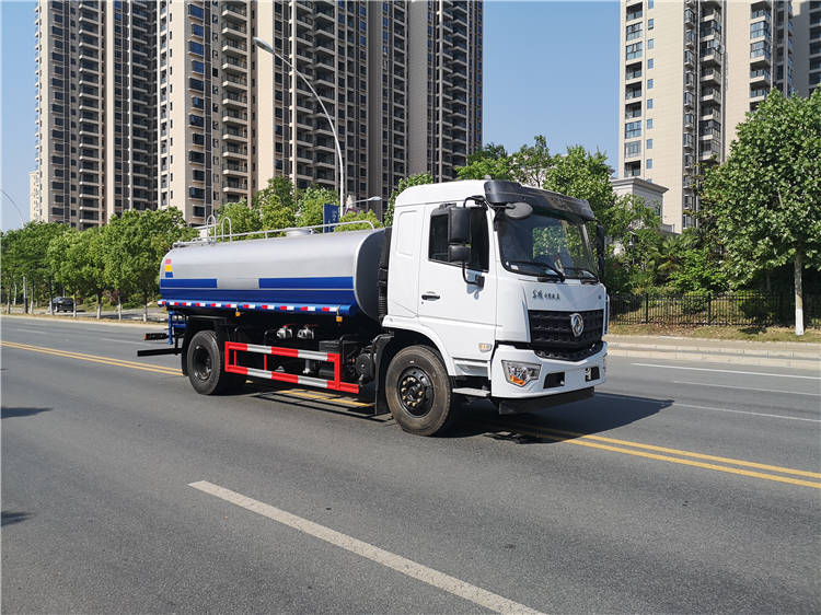 12方东风D3L洒水车(国VI）