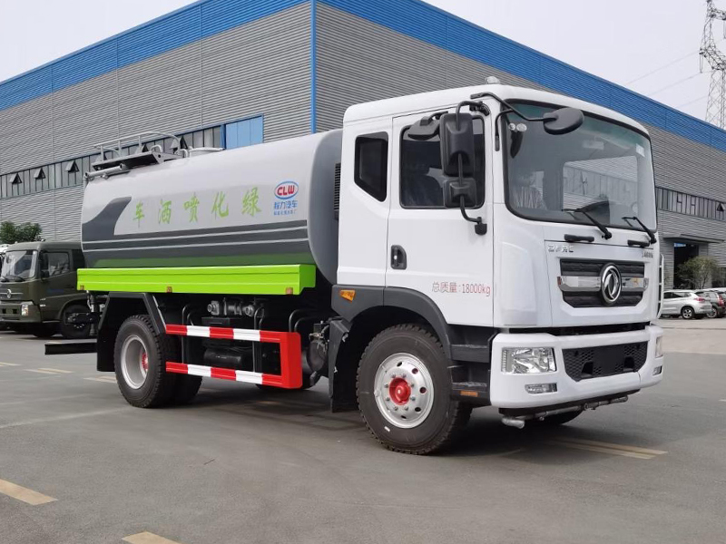 12吨东风D9多利卡洒水车