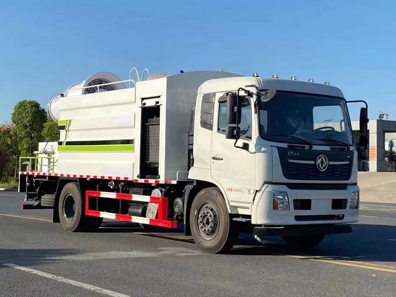 东风天锦多功能抑尘车