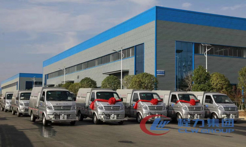 程力扫路车厂高品质环卫车发力“海上丝绸之路”